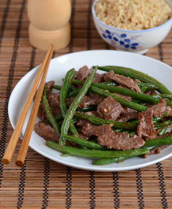 Order 99. Beef with String Beans food online from Chen's Yummy House store, Dumont on bringmethat.com