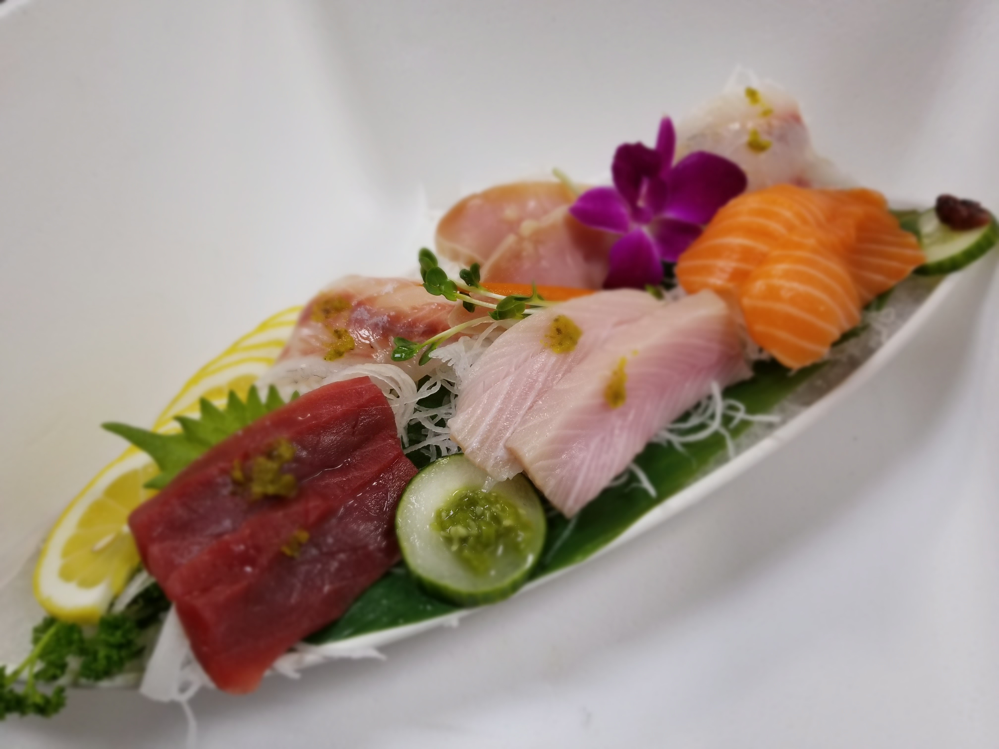 Order Omakase 4 food online from Koisan Sushi & Japanese Cuisine store, Orange on bringmethat.com