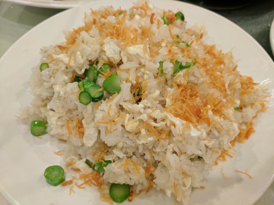 Order Dry Scallop Egg White Fried Rice food online from Golden Island store, San Diego on bringmethat.com