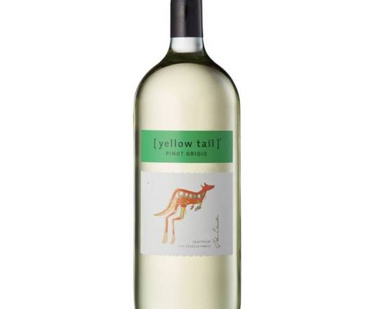 Order YELLOW TAIL Pinot Grigio, 1.5L wine food online from Cold Spring Liquor store, Liberty Hill on bringmethat.com