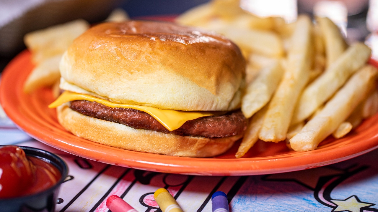 Order Cheeseburger food online from Casa Grande store, South Point on bringmethat.com
