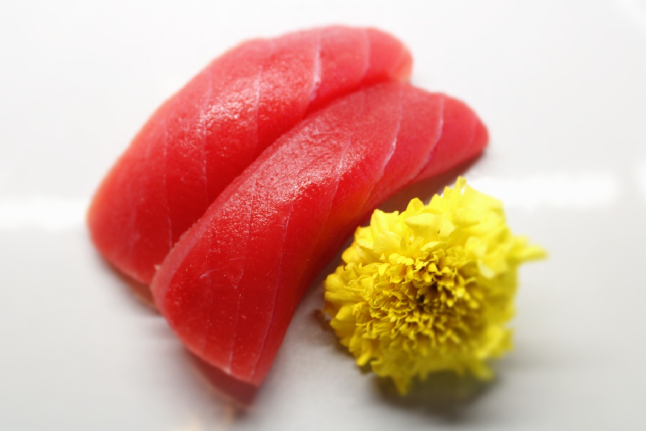 Order Tuna Sushi food online from Yes Sushi store, Pasadena on bringmethat.com
