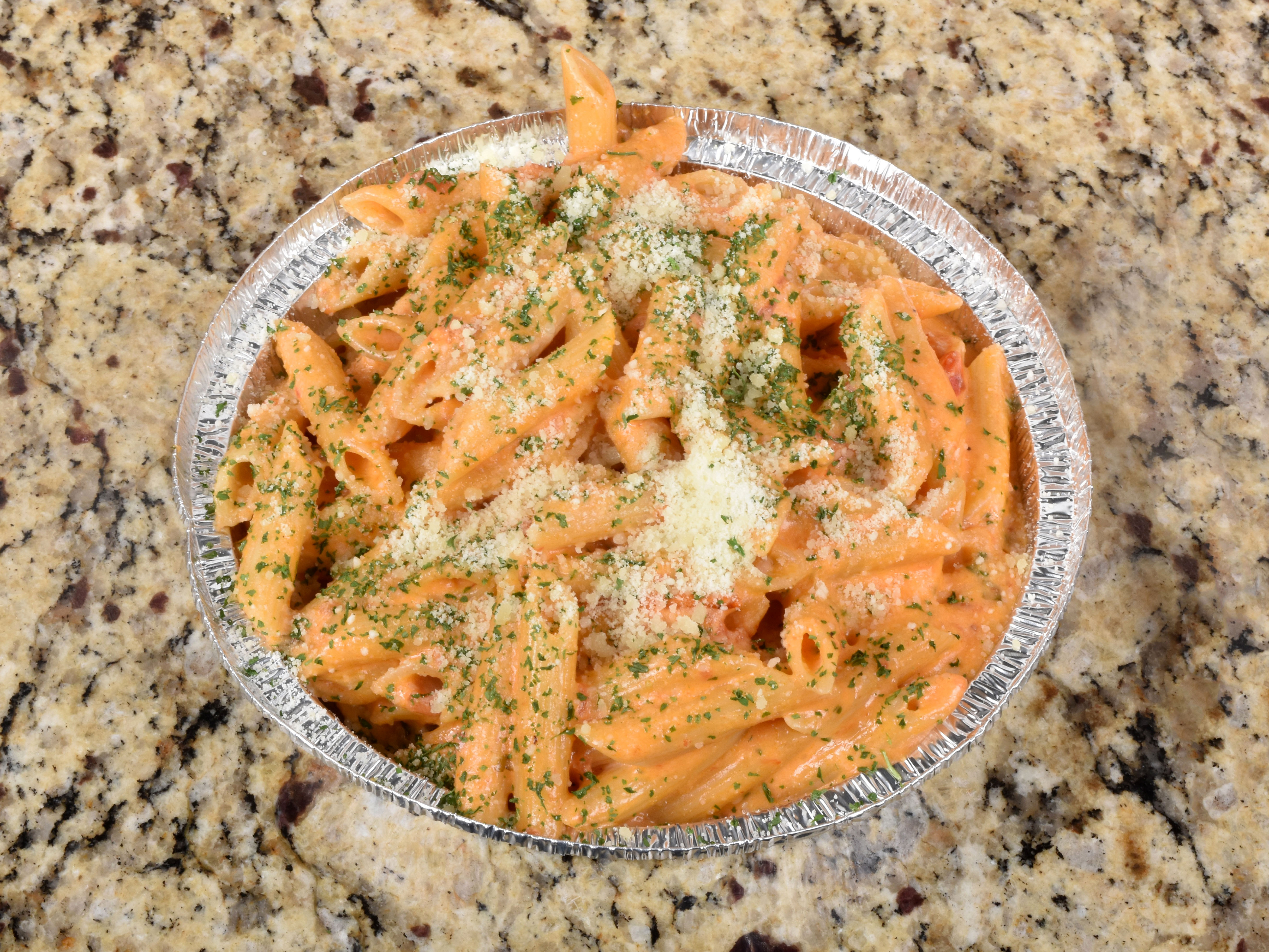Order Penne alla Vodka food online from Gio's store, Bronx on bringmethat.com