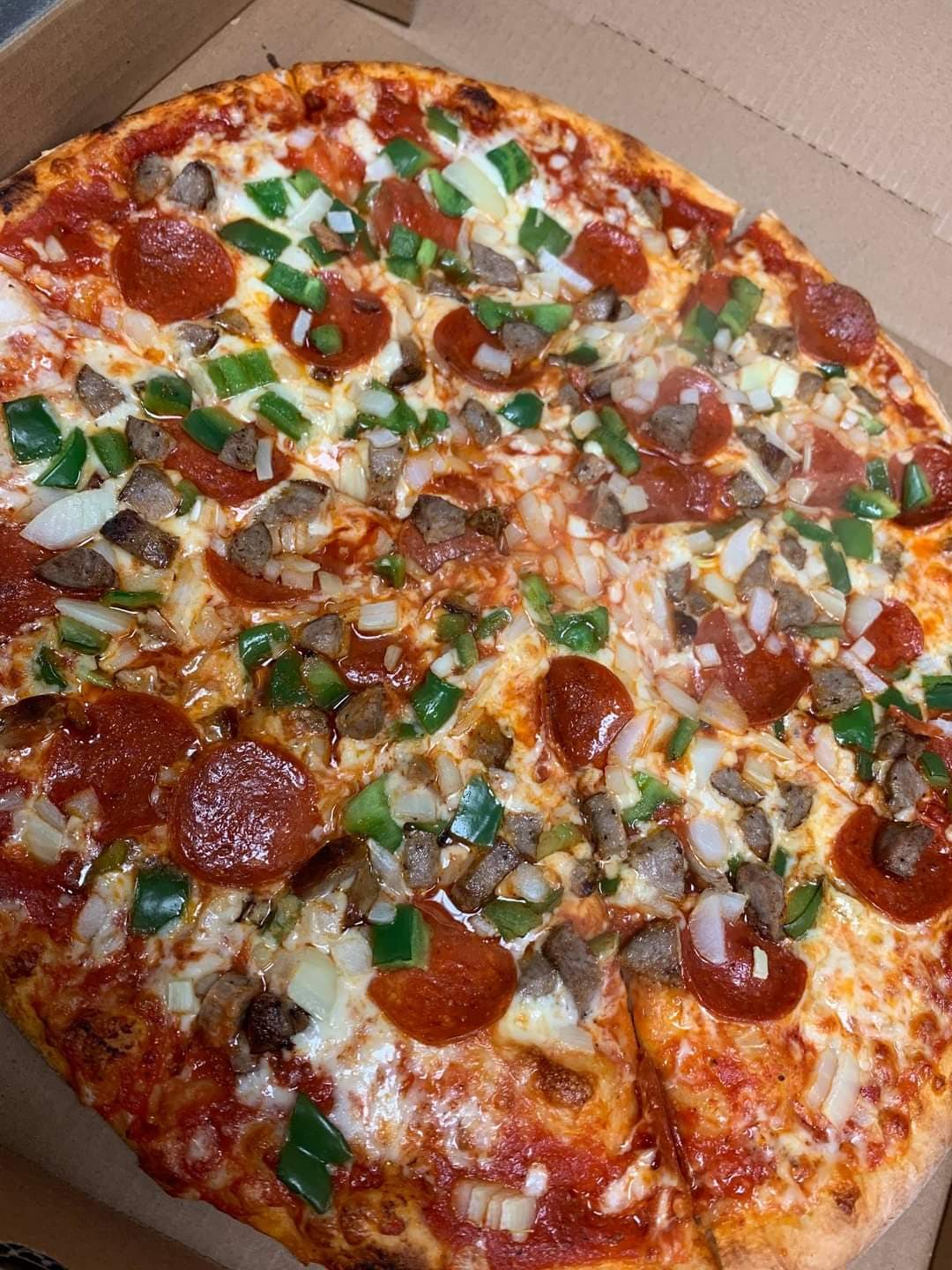 Order The "Jim" Pizza - Small 12" (6 Slices) food online from Royal Cutlets store, Salem on bringmethat.com