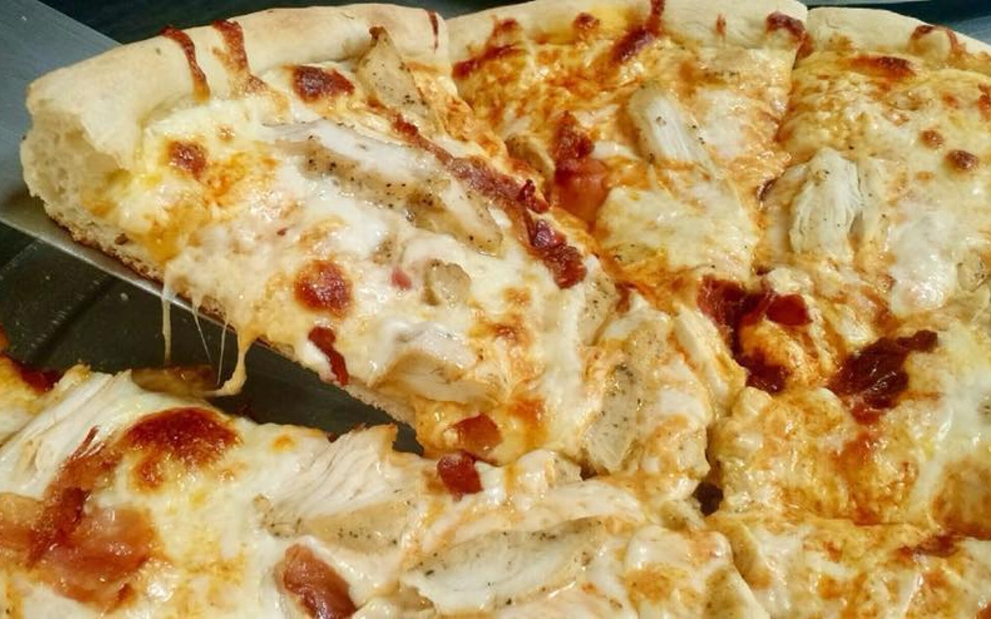 Order Arizona Ranch Thin Crust Pizza - Small food online from Falbo Bros. Pizza store, Iowa City on bringmethat.com