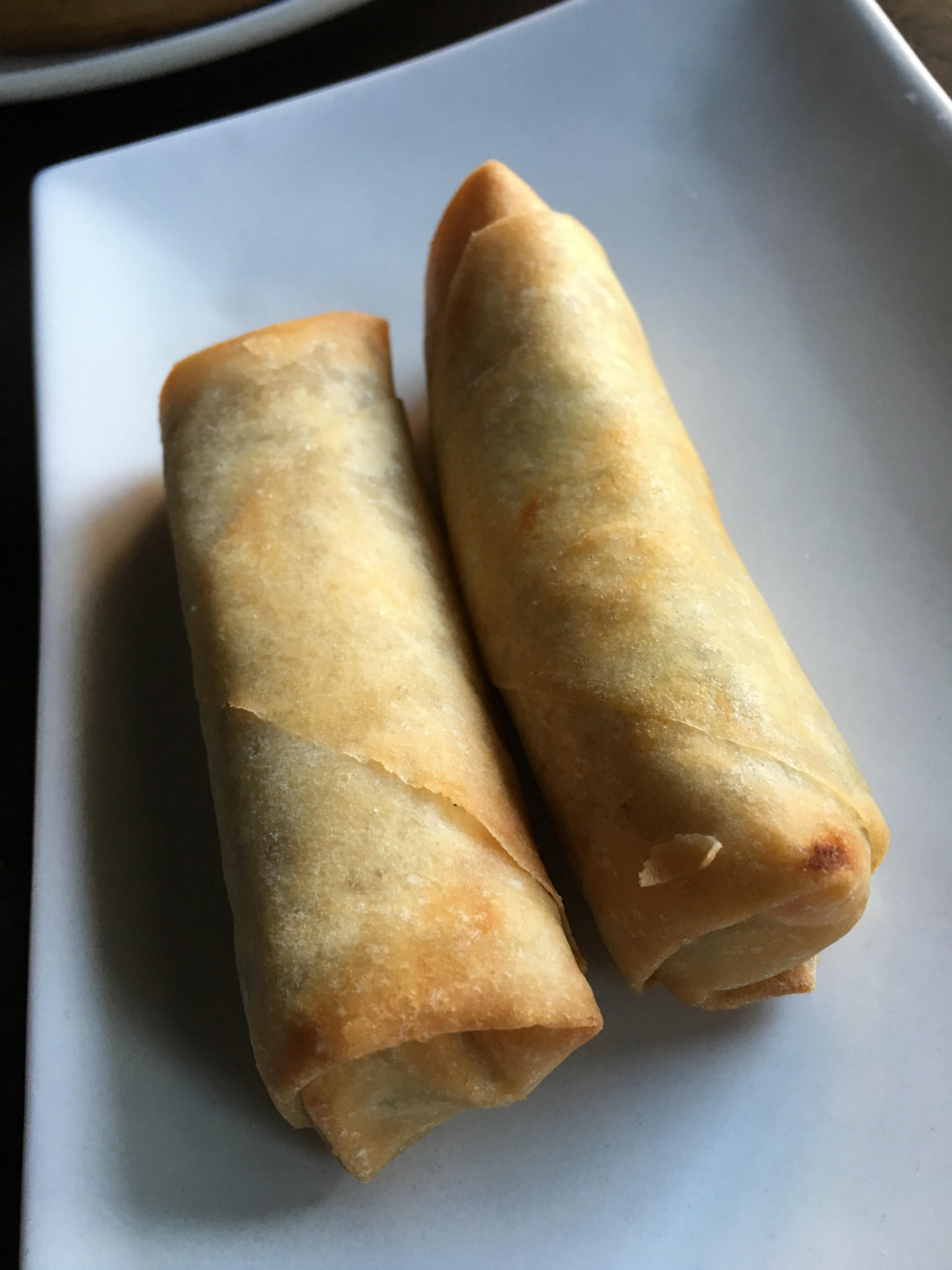 Order 102. Egg Rolls food online from Mo's Chinese Kitchen store, Orland Park on bringmethat.com