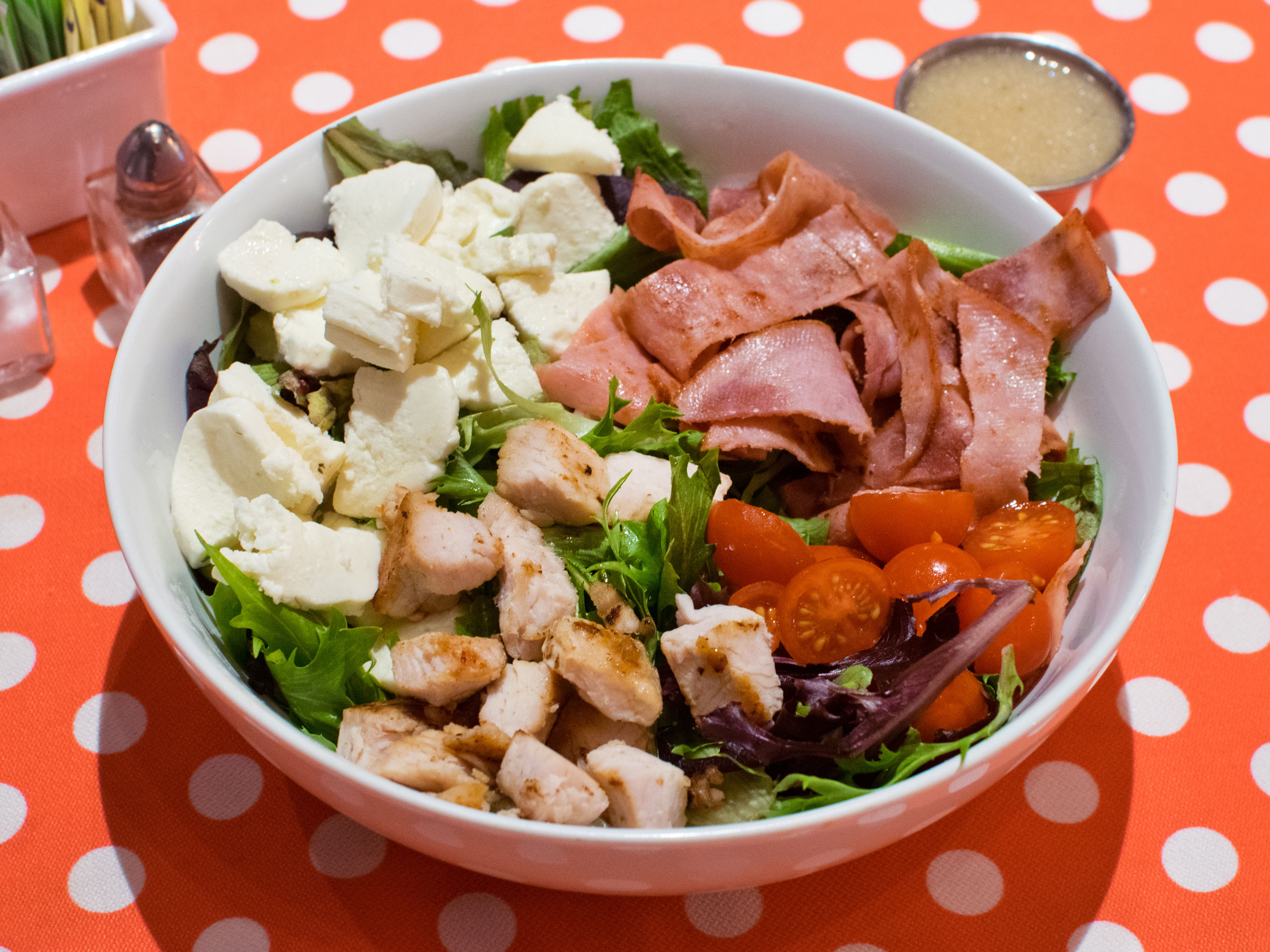 Order Chef's Salad food online from Geppetto Cafe store, Pittsburgh on bringmethat.com