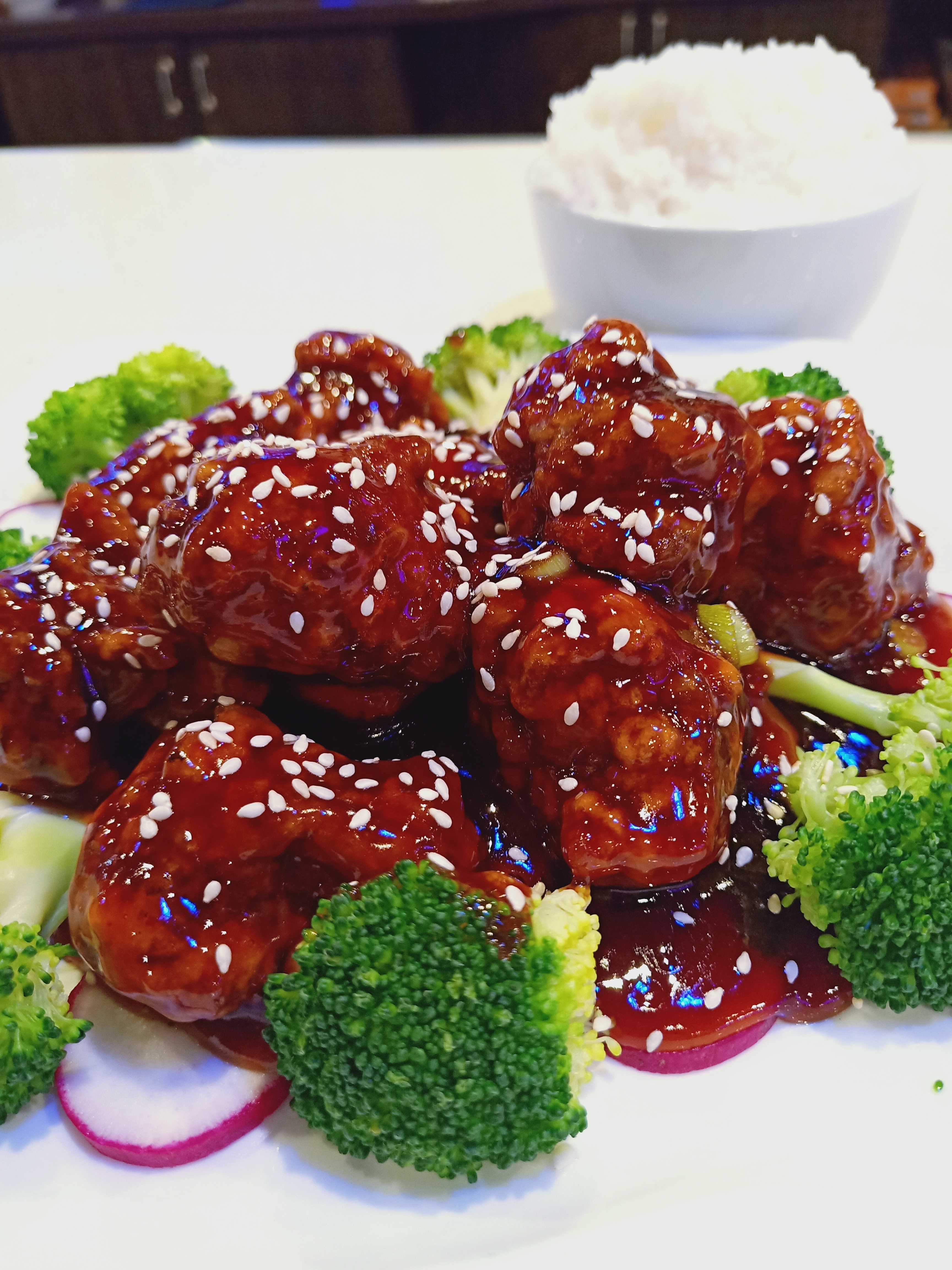 Order Sesame Chicken 芝麻鸡 food online from Paul Chen Hong Kong Restaurant store, Baltimore on bringmethat.com