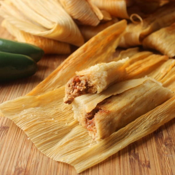Order Tamale Con Hoja a La Carte food online from Tio's Mexican Food - Day Creek store, Rancho Cucamonga on bringmethat.com