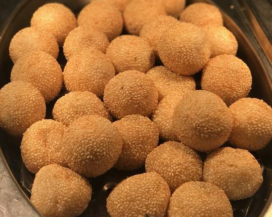 Order Home Style Sesame Ball (4pcs.) food online from Four Seasons Buffet store, Cerritos on bringmethat.com