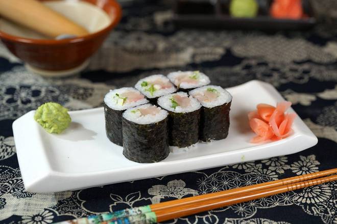 Order Negi hamachi roll food online from Osaka Sushi & Fresh Smoothies store, Chicago on bringmethat.com