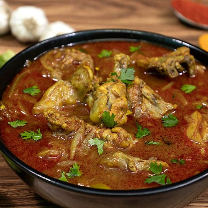 Order Curry Chicken food online from Sana Indian Restaurant store, Fort Worth on bringmethat.com
