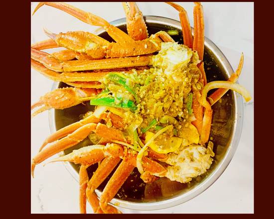 Order Snow Crab Legs food online from Em's Seafood Kitchen store, Manvel on bringmethat.com