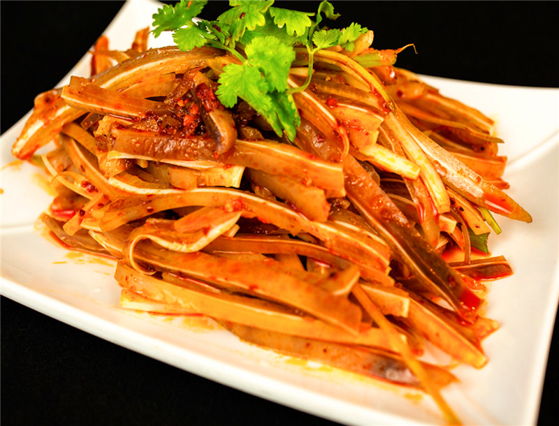 Order Sliced Pig Ear in Chili Oil 红油耳条 food online from Chengdu Famous Food store, Philadelphia on bringmethat.com