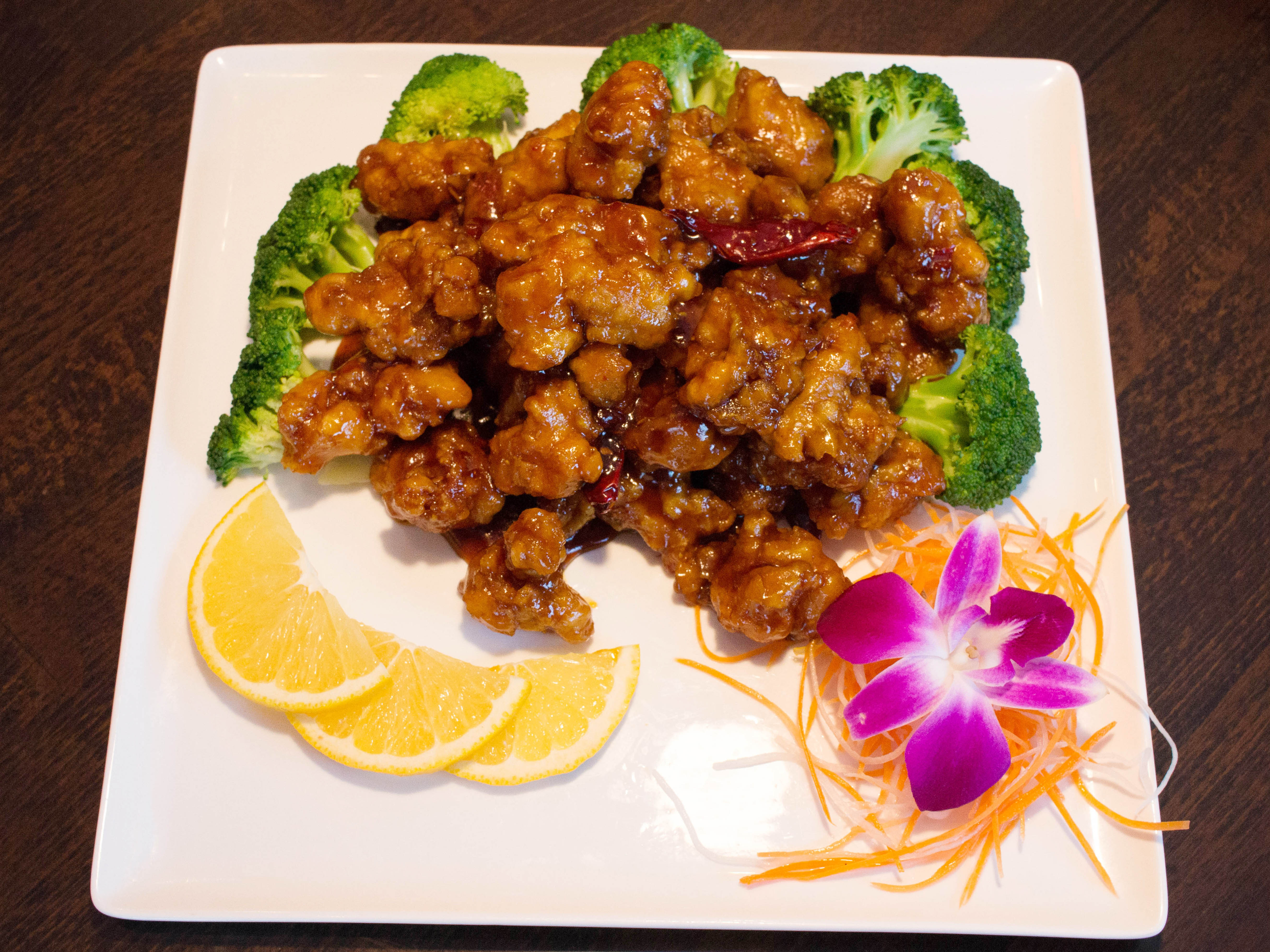 Order H8. General Tso's Tofu food online from Ichiban Sushi Chinese Cuisine store, New Hudson on bringmethat.com