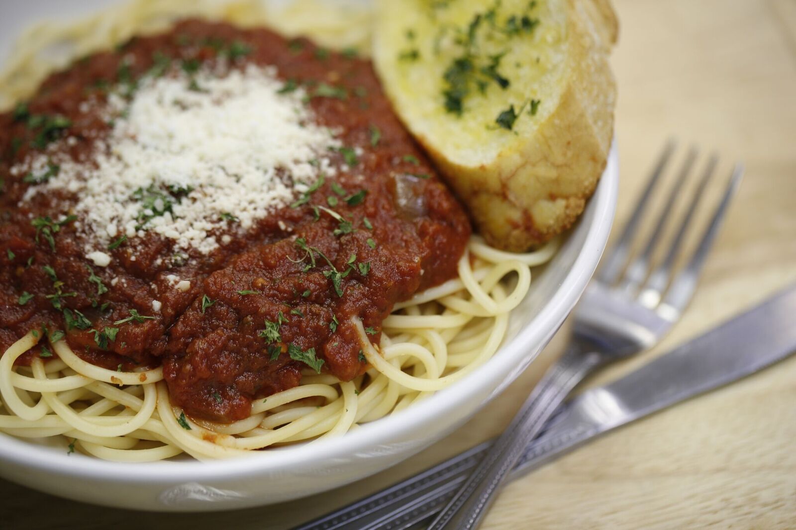 Order Spaghetti food online from Anthony's Pizza Place store, Berwyn on bringmethat.com