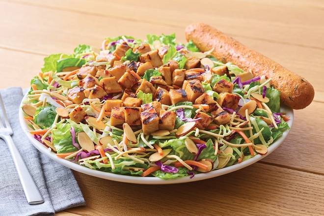 Order Grilled Oriental Chicken Salad food online from Applebee store, Rochester on bringmethat.com