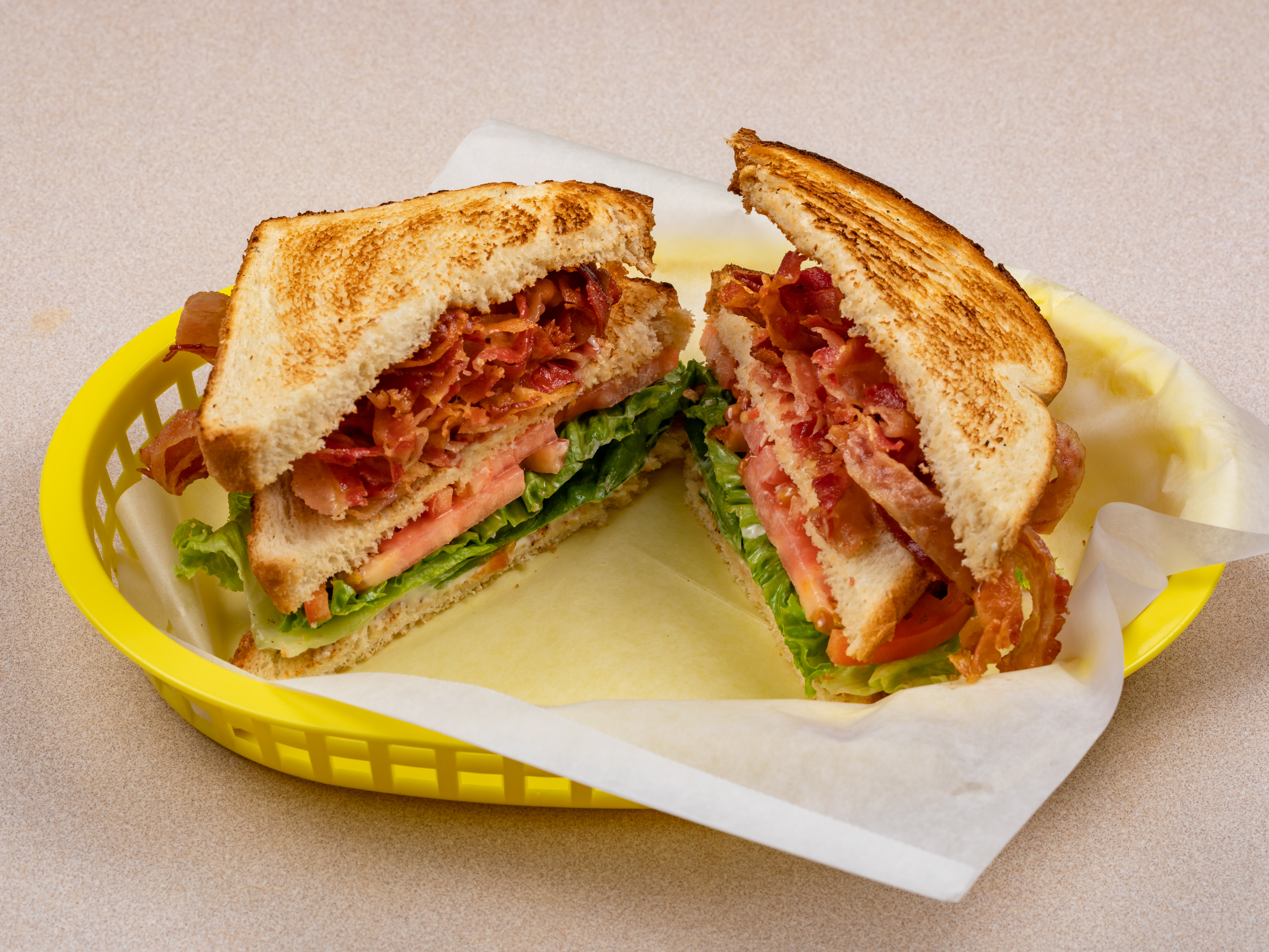 Order BLT Sandwich (10 SLICES BACON) food online from Ye Ole Fashioned Cafe & Ice Cream store, North Charleston on bringmethat.com