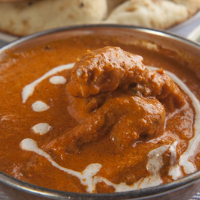 Order Hyderabad Chicken Curry food online from Hyderabad Express Indian Bistro store, Quincy on bringmethat.com