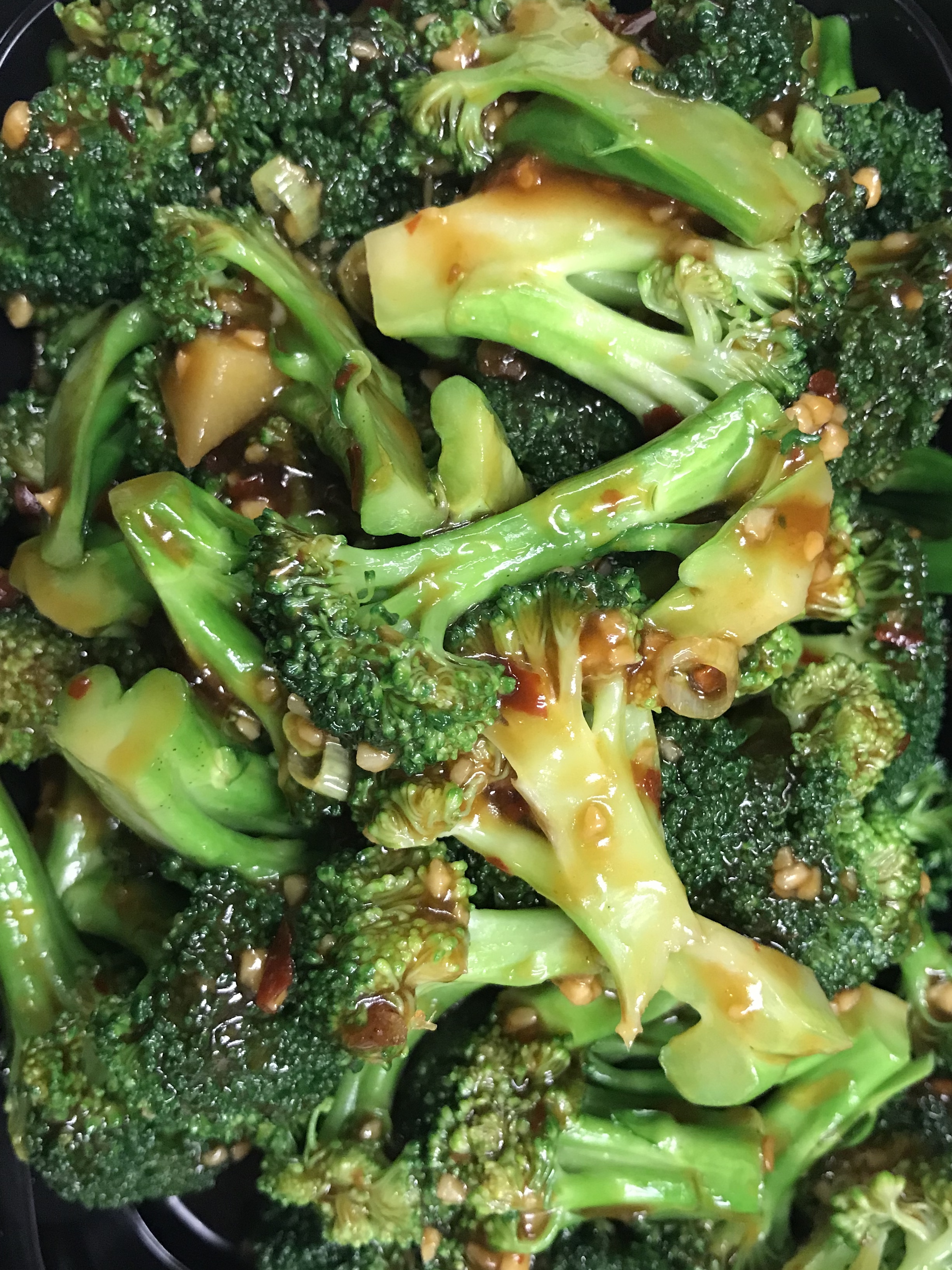 Order Broccoli in Garlic Sauce food online from Wang Chinese Cuisine store, Cathedral City on bringmethat.com