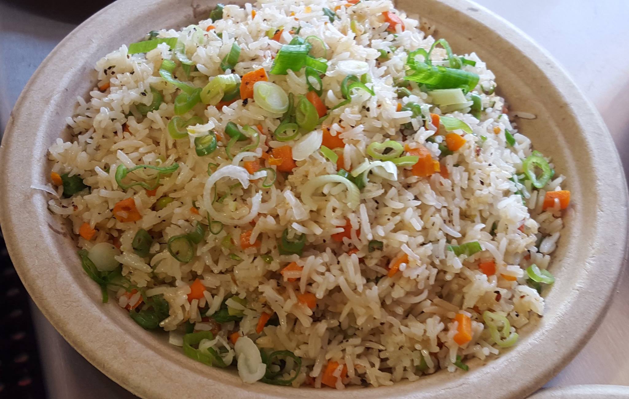 Order Vegetable Fried Rice food online from The Everest Momo store, San Jose on bringmethat.com