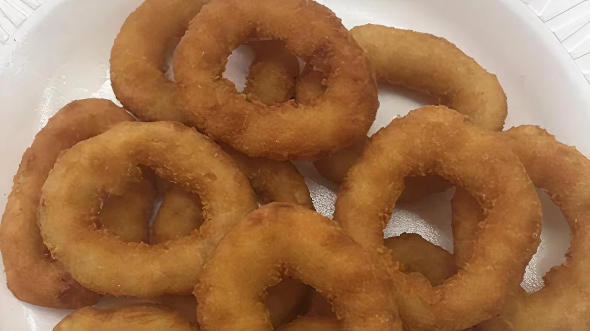Order 12 Onion Rings  food online from Lee Family Deli store, Camden on bringmethat.com