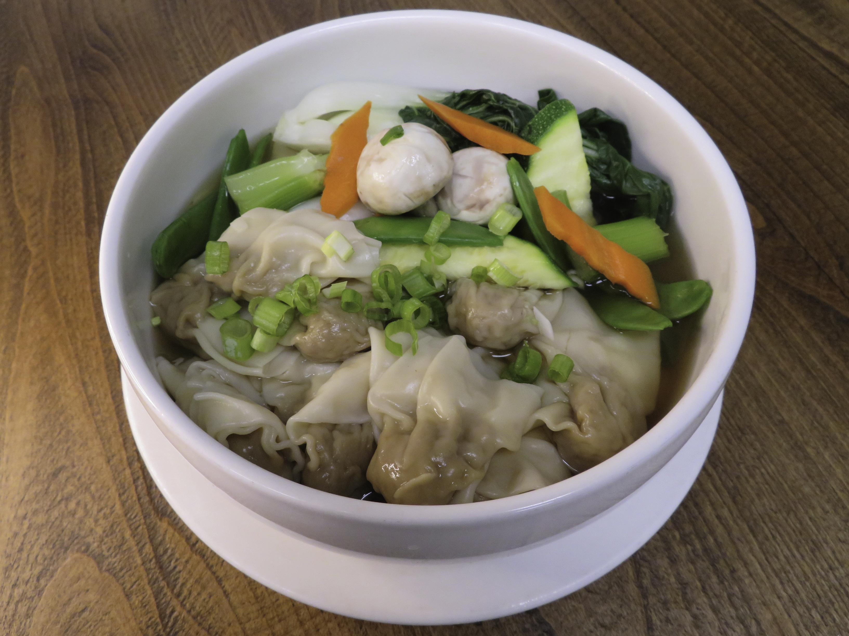 Order Vegetables Wonton Soup food online from China Garden store, Castro Valley on bringmethat.com