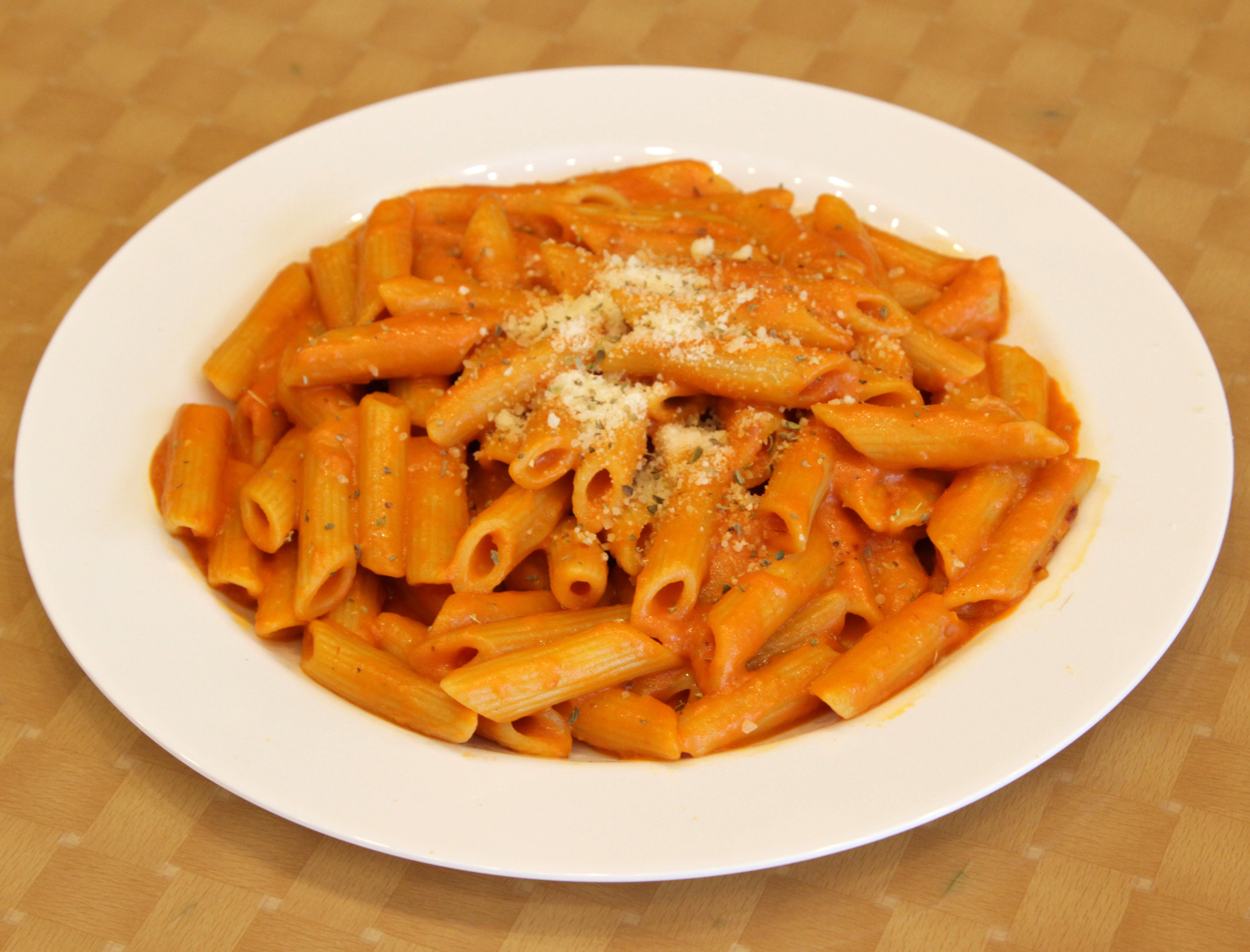 Order Penne a la Vodka food online from Pizza Palace Cafe store, Forest Hills on bringmethat.com
