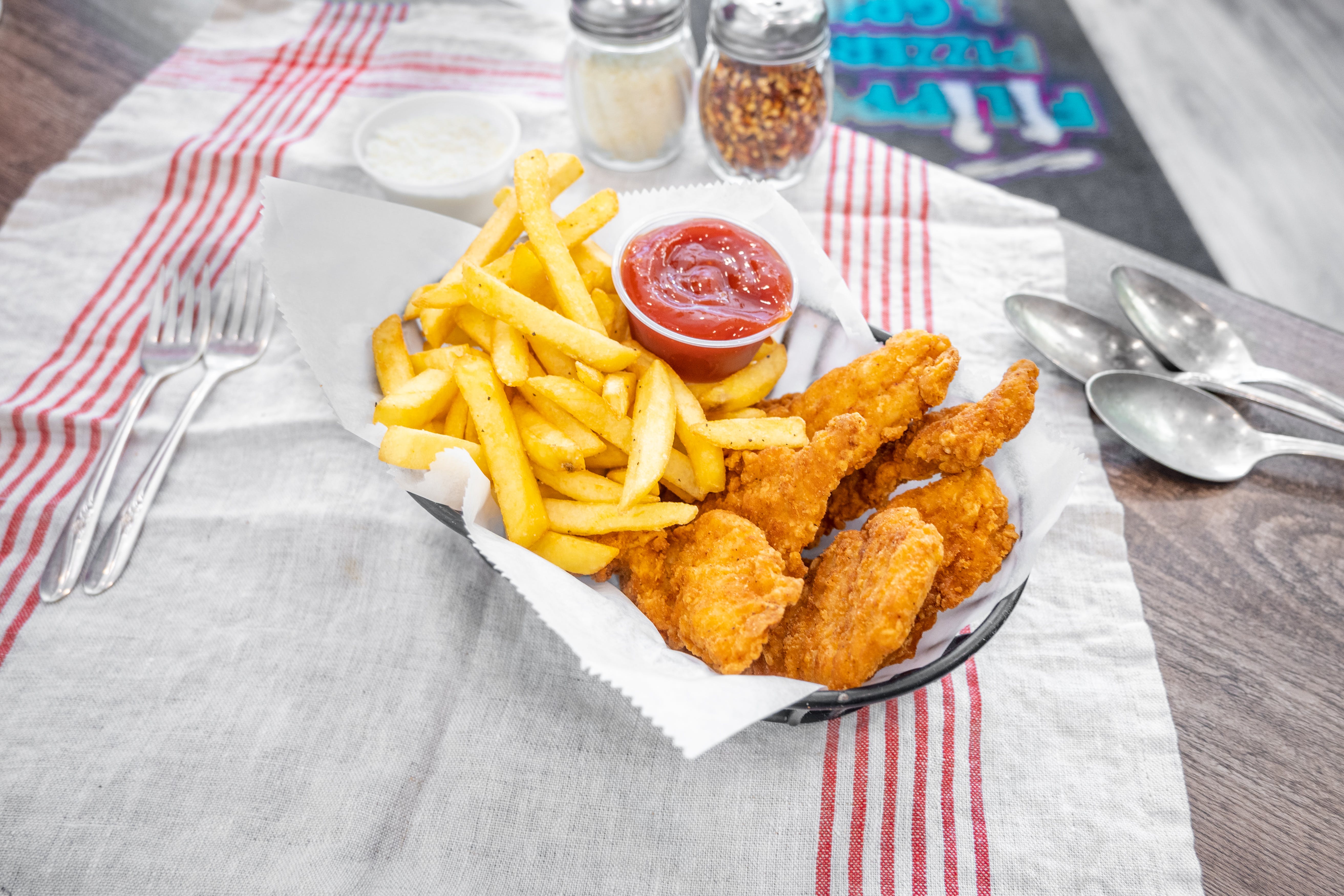 Order Chicken Fingers with Fries - Appetizer food online from Filippo's Pizzeria & Grill store, Glassboro on bringmethat.com