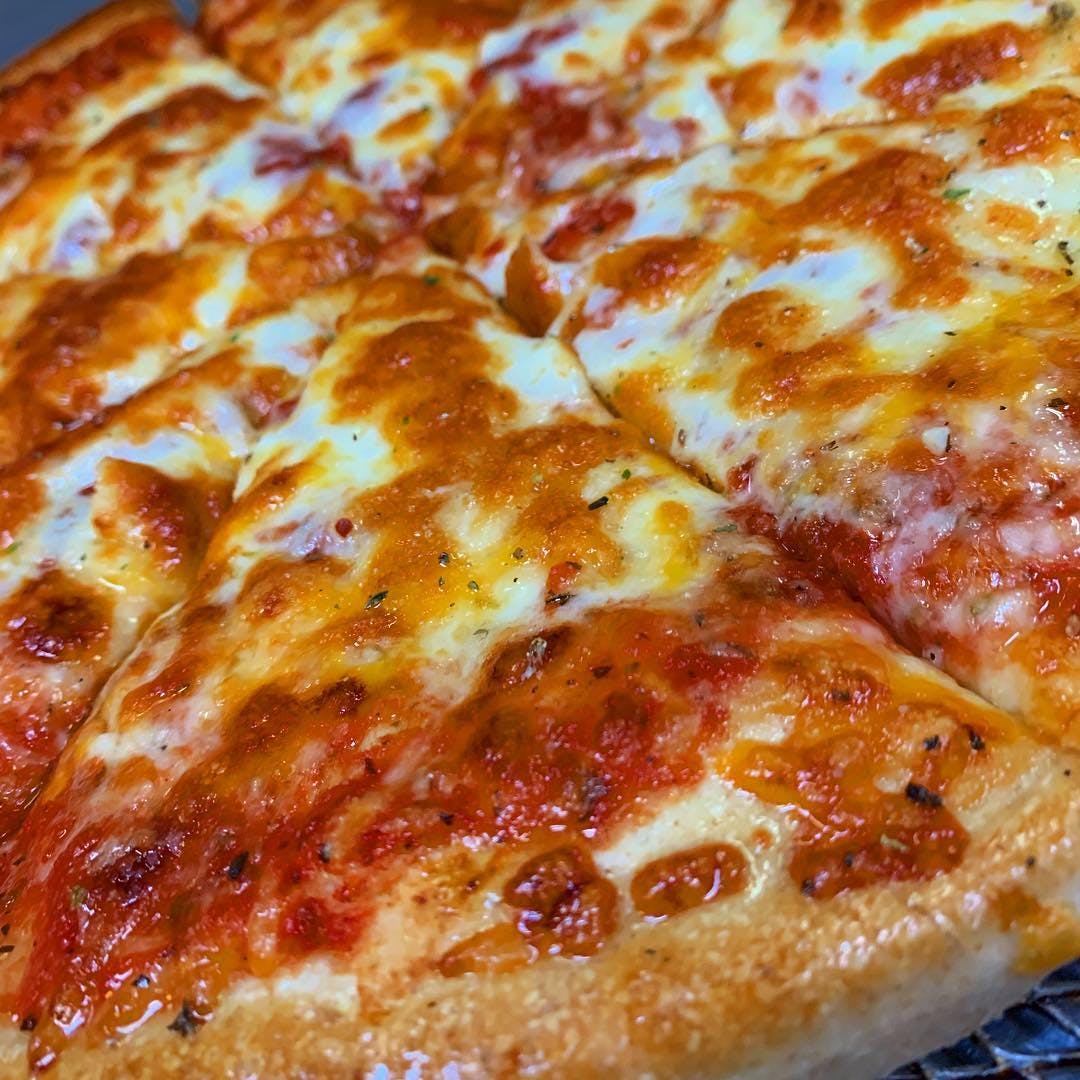 Order Cheese Pizza - 10'' food online from Holiday Pizza store, Statesboro on bringmethat.com