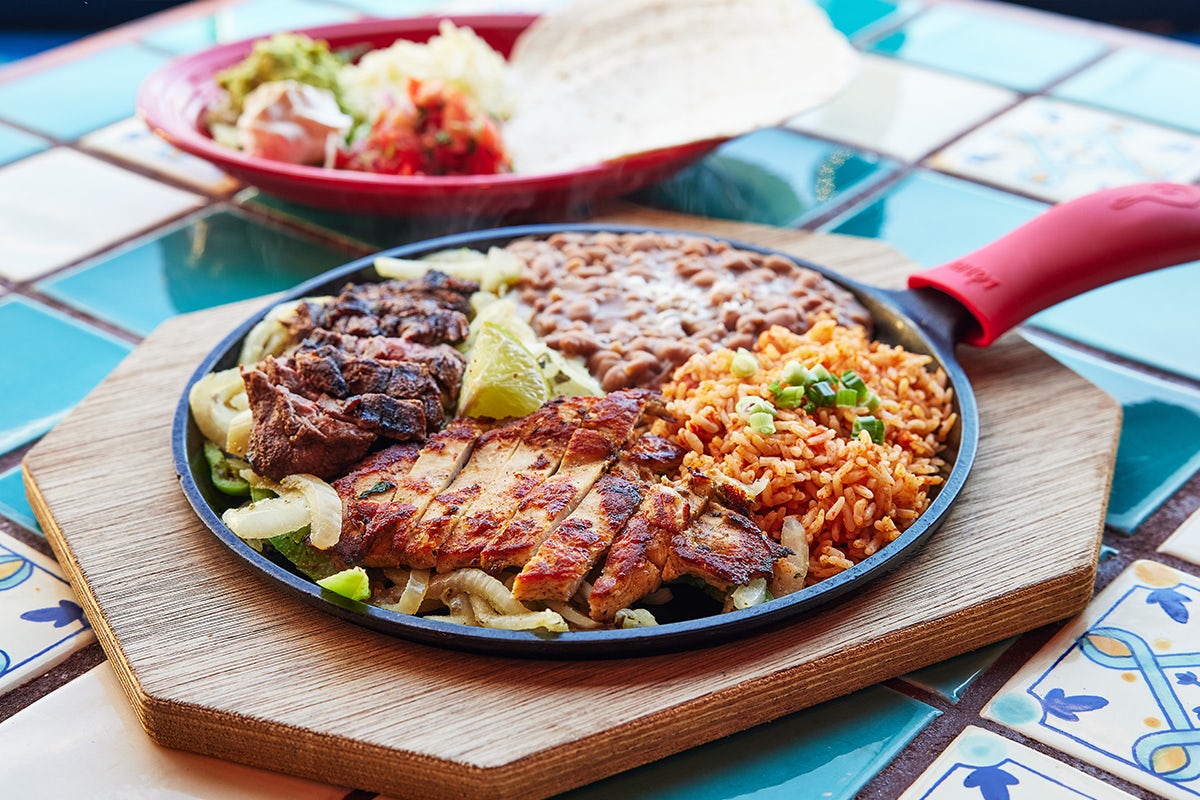 Order Original Combo Fajita food online from Margaritas Mexican Restaurant store, Manchester on bringmethat.com