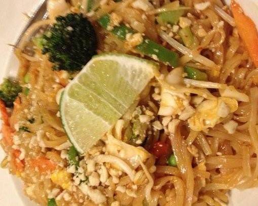 Order N9. Thai Noodle Phad Thai food online from Jade Restaurant & Lounge store, Seattle on bringmethat.com
