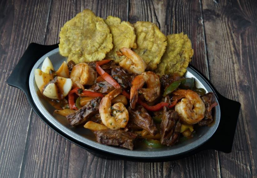 Order Mar y Tierra Salteado food online from Noches De Colombia store, Hackensack on bringmethat.com