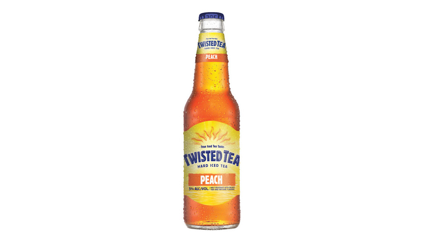 Order Twisted Tea Peach 24oz Can food online from Circus Liquor store, Los Angeles on bringmethat.com