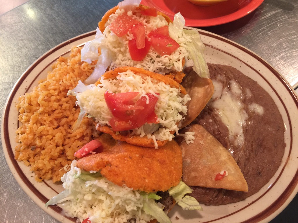 Order Gordita Plate food online from La Morena Restaurant & Cantina store, El Paso on bringmethat.com