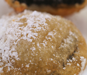 Order Deep Fried Oreo Cookies food online from Pearl River Restaurant store, San Jose on bringmethat.com