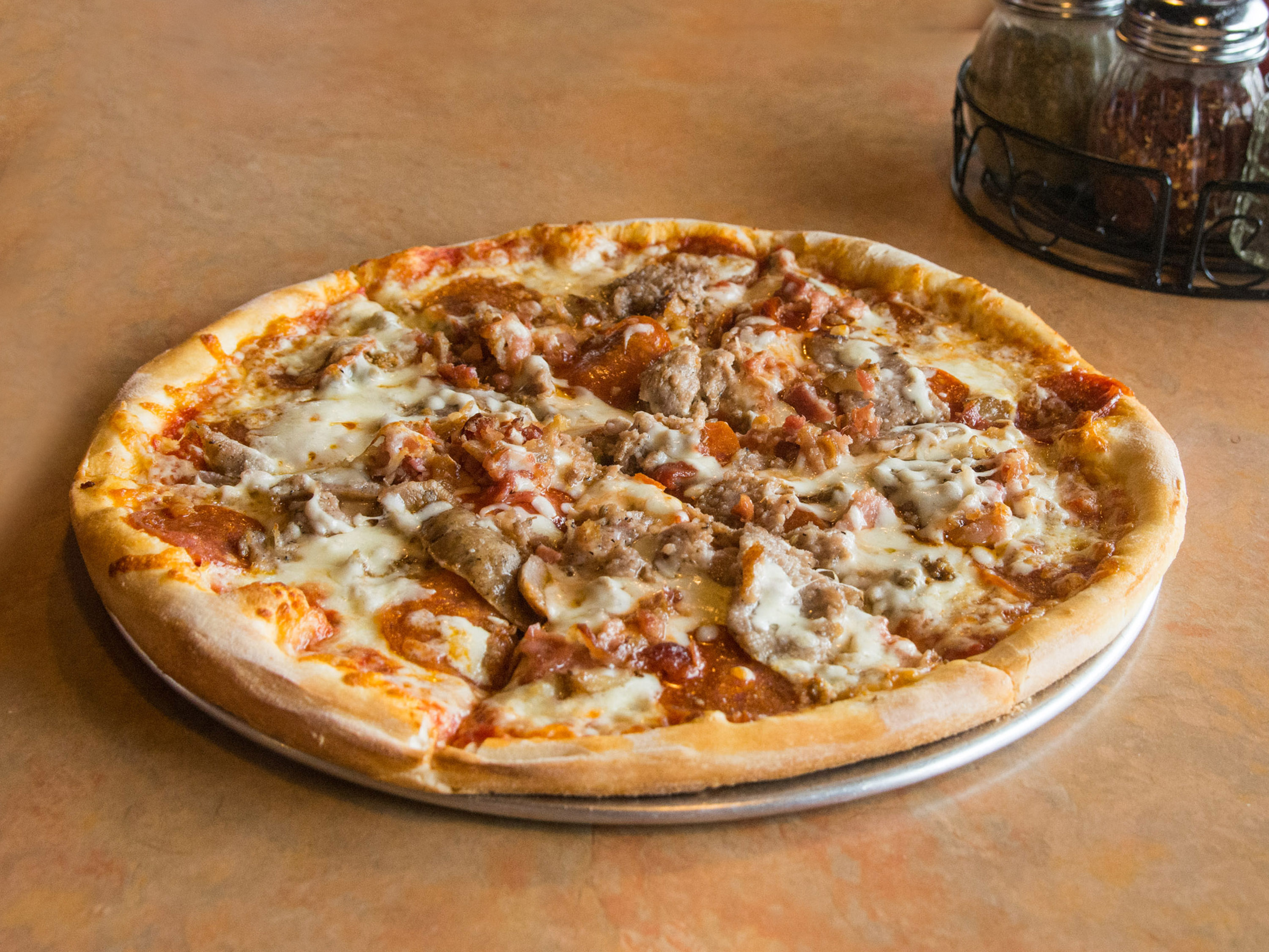 Order Carnosa Pizza food online from Pazani store, Elkridge on bringmethat.com