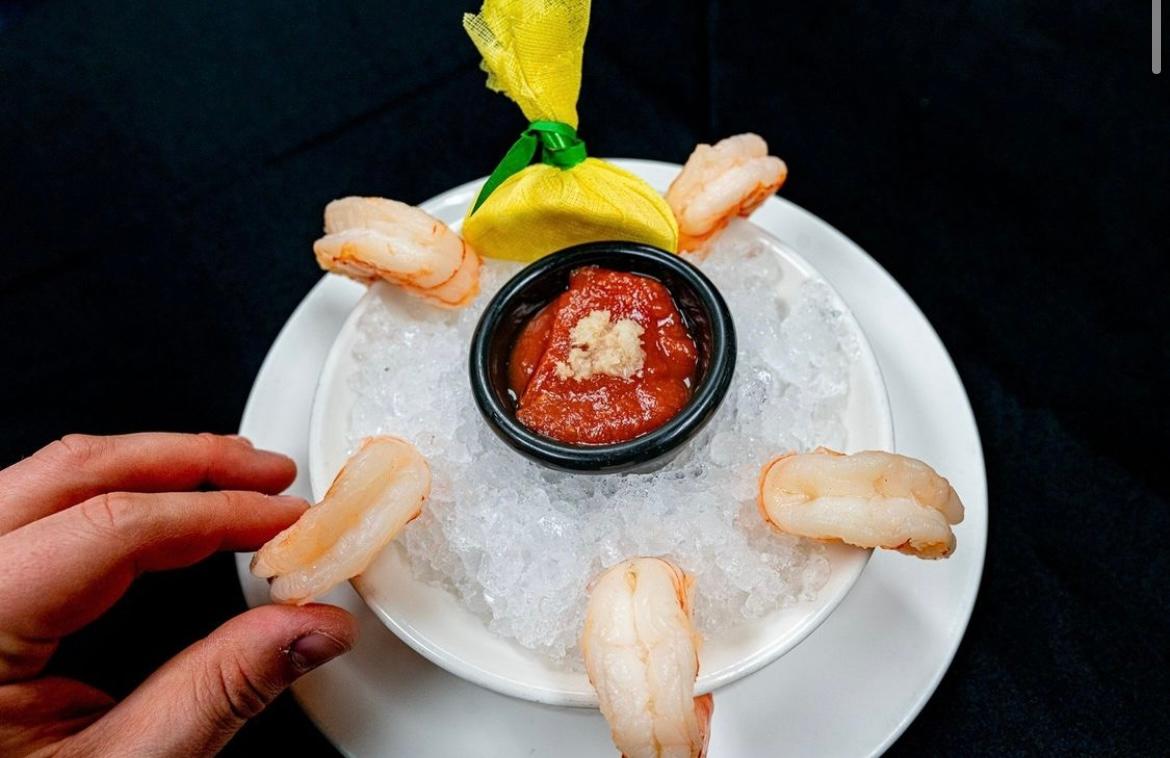 Order Shrimp Cocktail food online from Chicago Prime Italian store, Schaumburg on bringmethat.com
