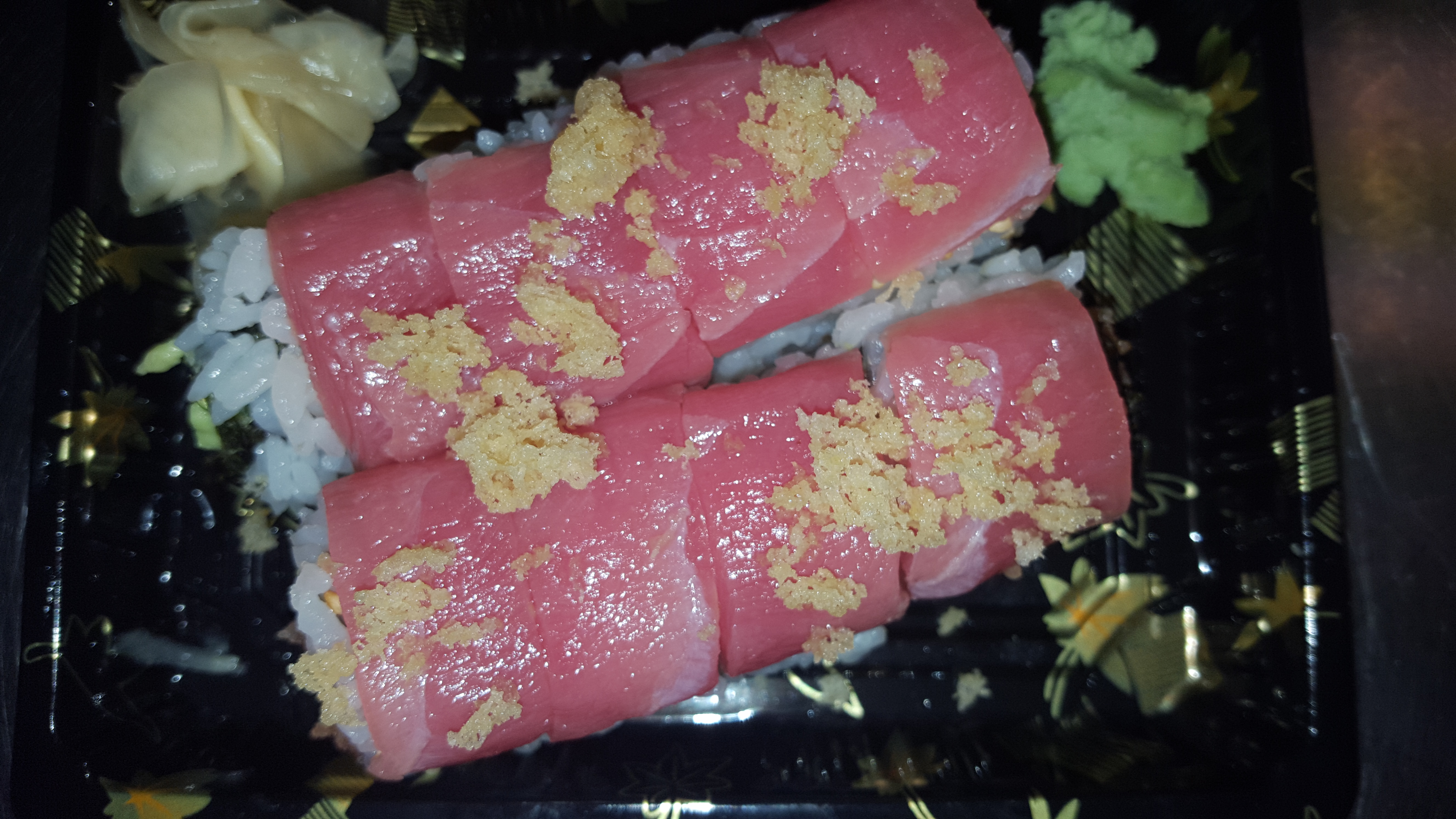 Order R22. Red Dragon Cut Roll food online from 88 Chinese & Sushi Sherman Oaks store, Van Nuys on bringmethat.com