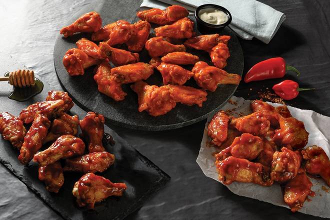 Order 30 Traditional Bone-In Wings food online from Fazoli's store, Independence on bringmethat.com