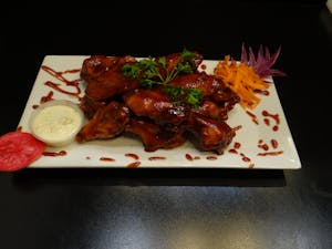 Order 10 Wings food online from Yum Yum! store, Concord on bringmethat.com