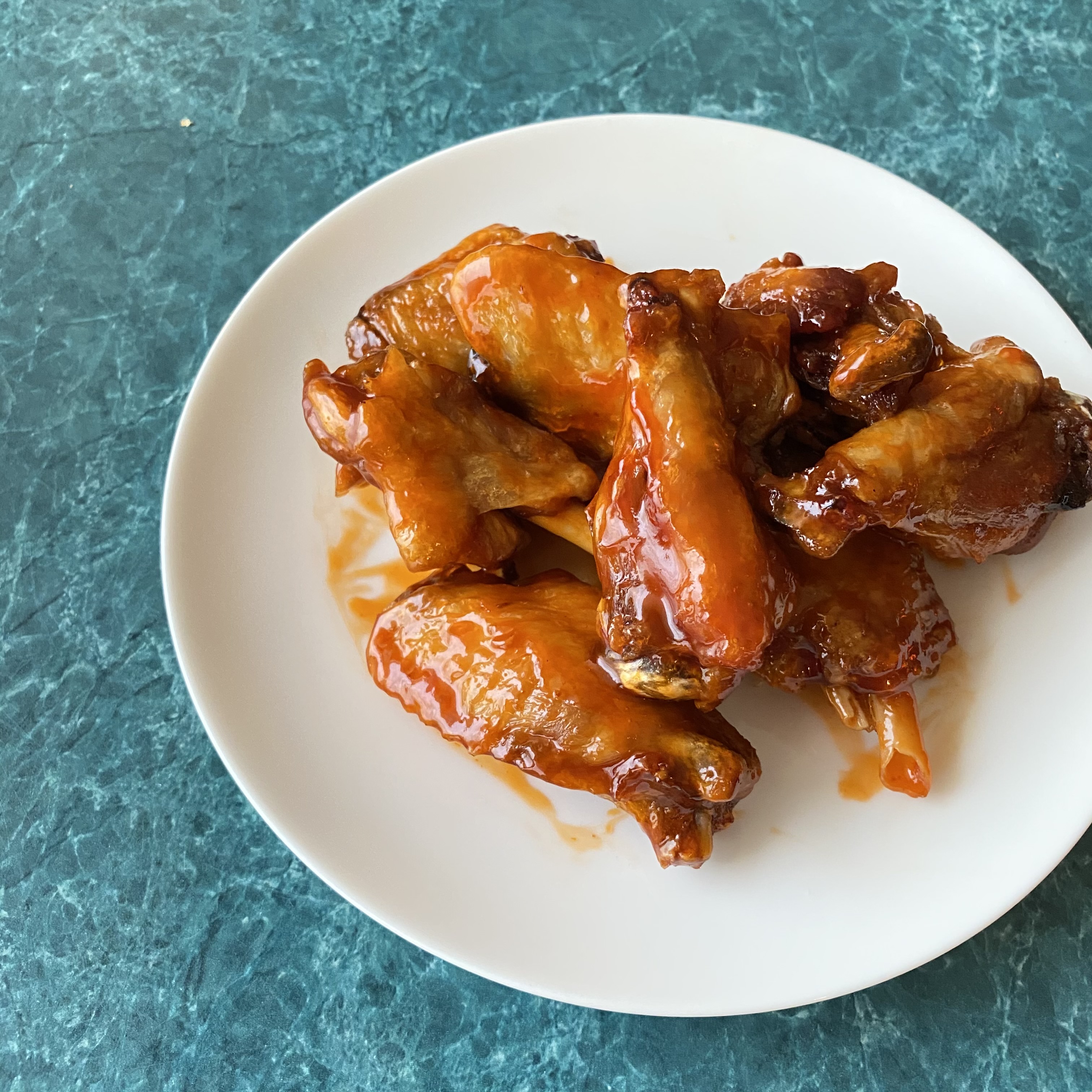 Order  Hot & Sweet Chicken Wings 甜辣鸡翅 food online from Great Buffet store, Chicago on bringmethat.com