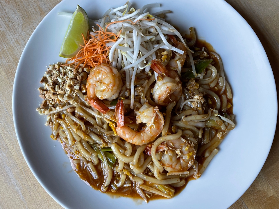 Order UDON PAD THAI food online from Kin sushi & thai cuisine store, Chicago on bringmethat.com