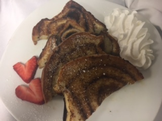 Order French Toast food online from Green Apple Cafe store, North Andover on bringmethat.com