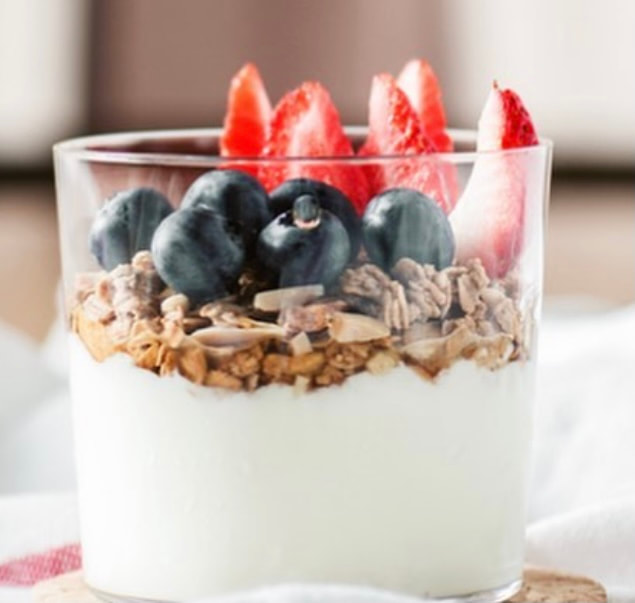Order Berry Crunch Parfait food online from Greenology store, New Canaan on bringmethat.com