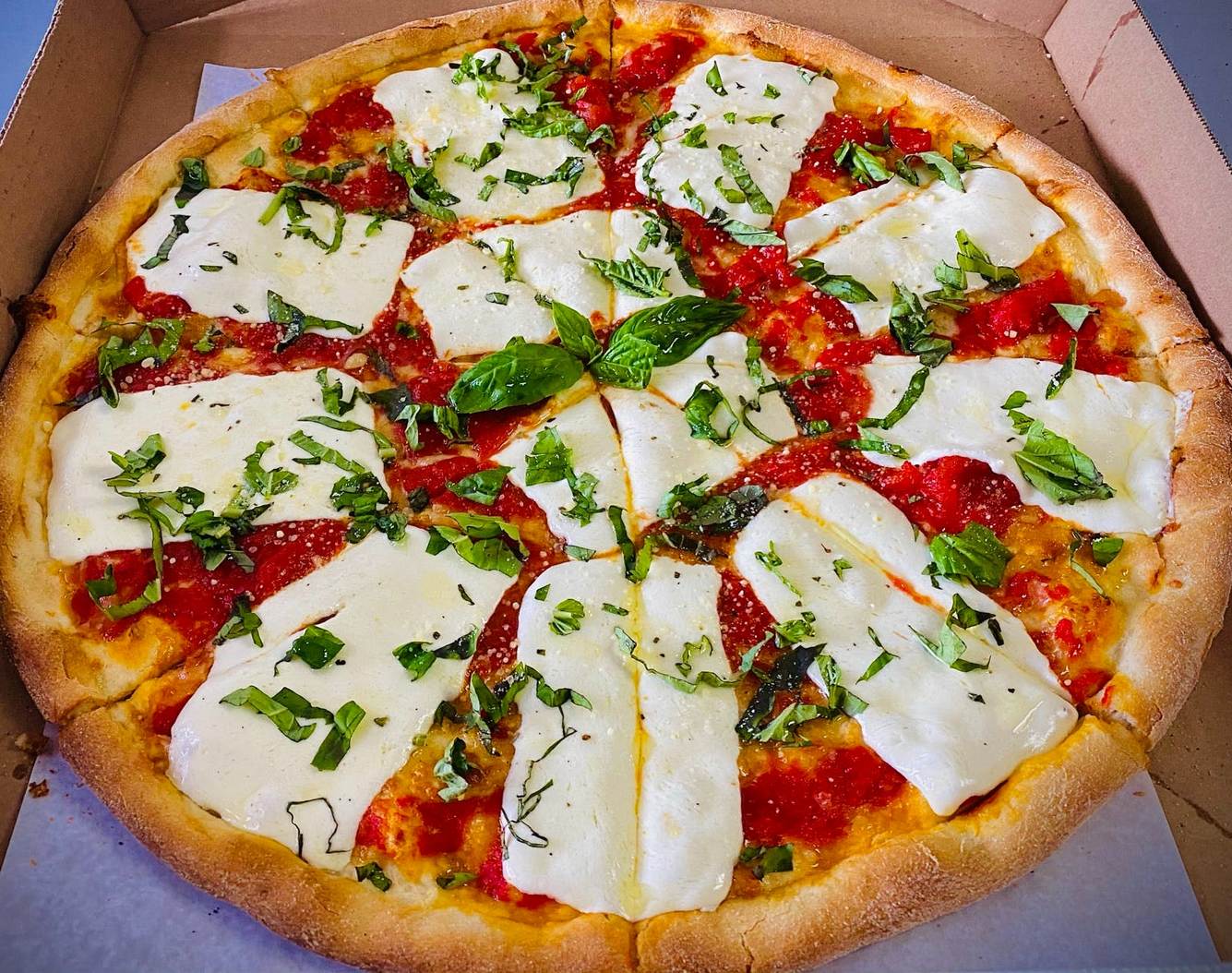 Order Margherita Pizza food online from Trenton Tomato Pie store, Penndel on bringmethat.com