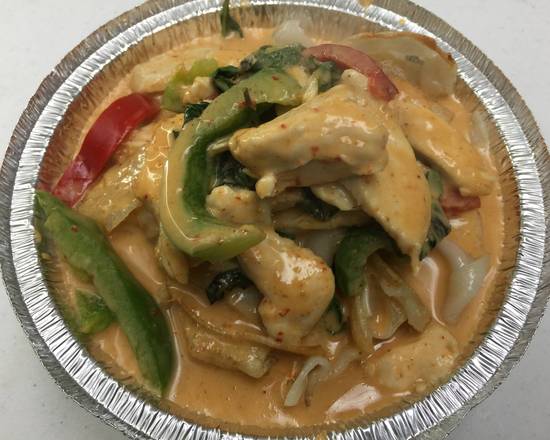 Order Panang Noodle Curry food online from Royal Thai Restaurant store, Chicago on bringmethat.com
