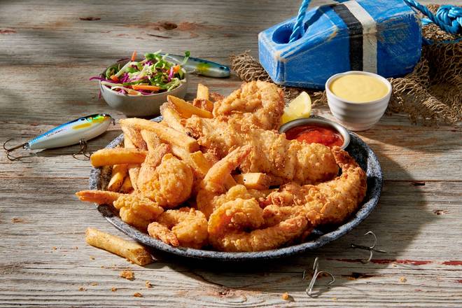 Order The Shrimp Boat Combo food online from Dockside Charlie store, Gallatin on bringmethat.com
