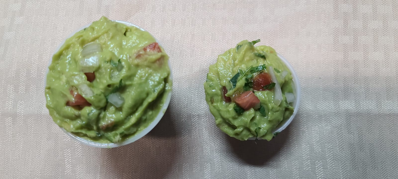 Order Side of Guacamole food online from Marce Taqueria Express store, Bronx on bringmethat.com