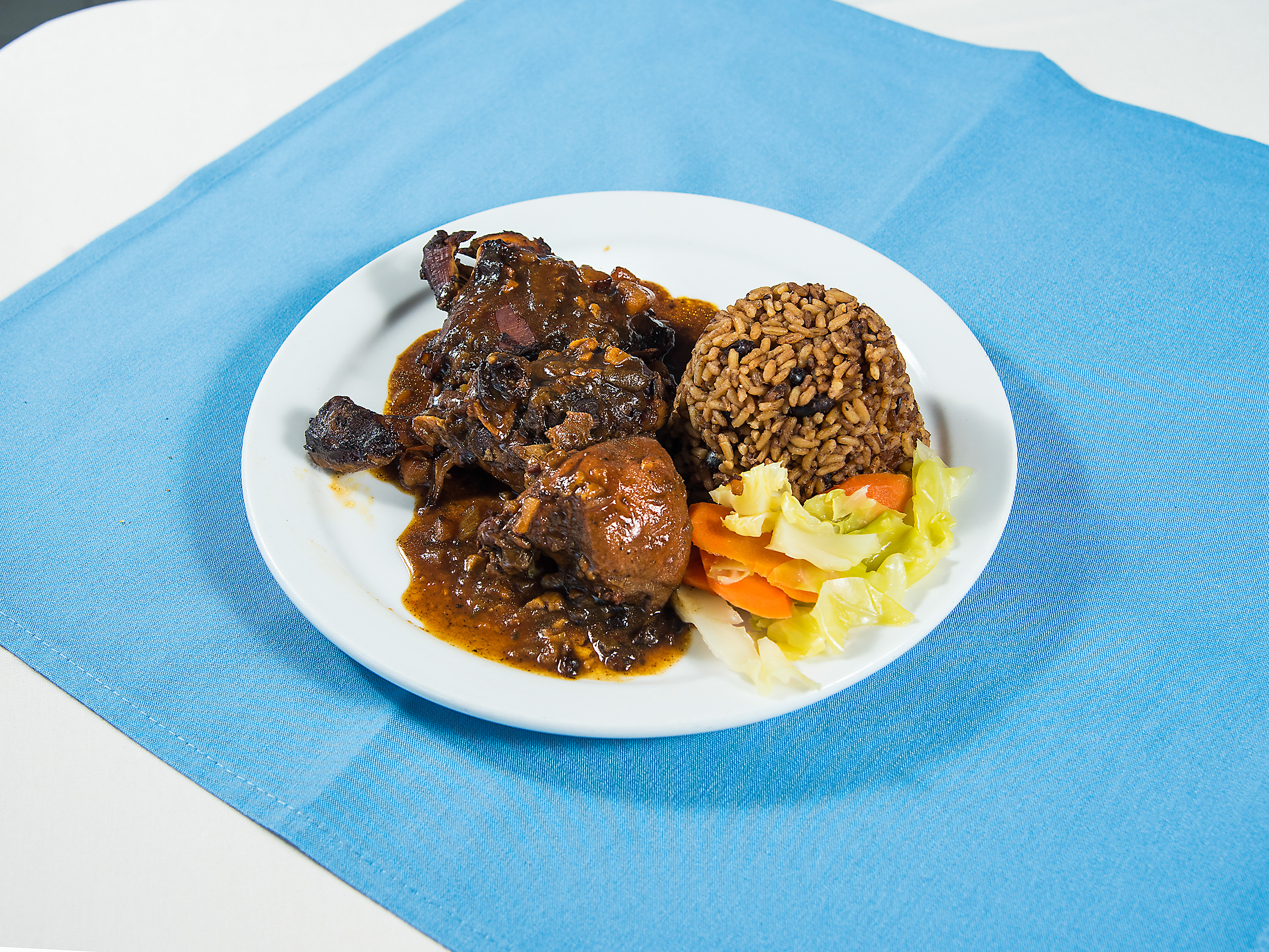 Order Brown Stew Chicken food online from Taste Of The Cribbean store, Albuquerque on bringmethat.com